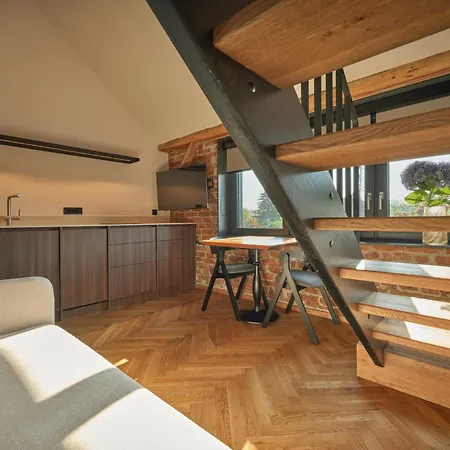 Handmade - Free Gated Parking - Self Check In Apartamento Liubliana